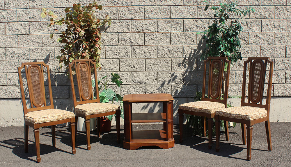 Chaises de bois-tissue
