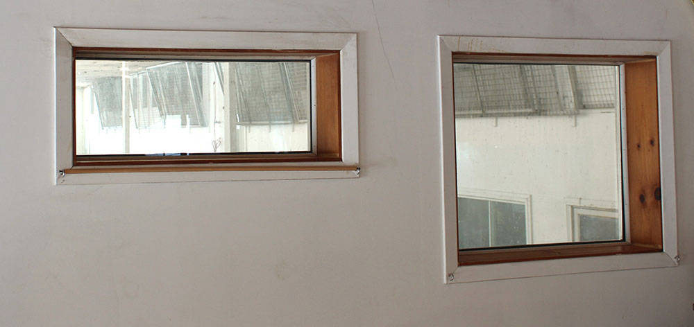 Vitre THERMOS installée dans un mur